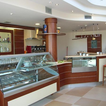 Hermes Hotel بوليكورو المظهر الخارجي الصورة