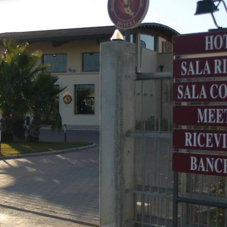 Hermes Hotel بوليكورو المظهر الخارجي الصورة