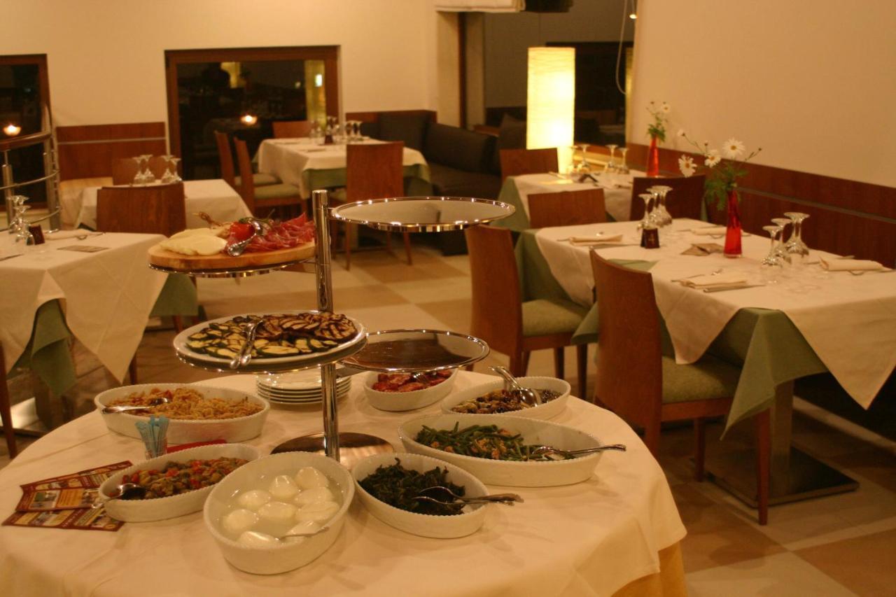 Hermes Hotel بوليكورو المظهر الخارجي الصورة