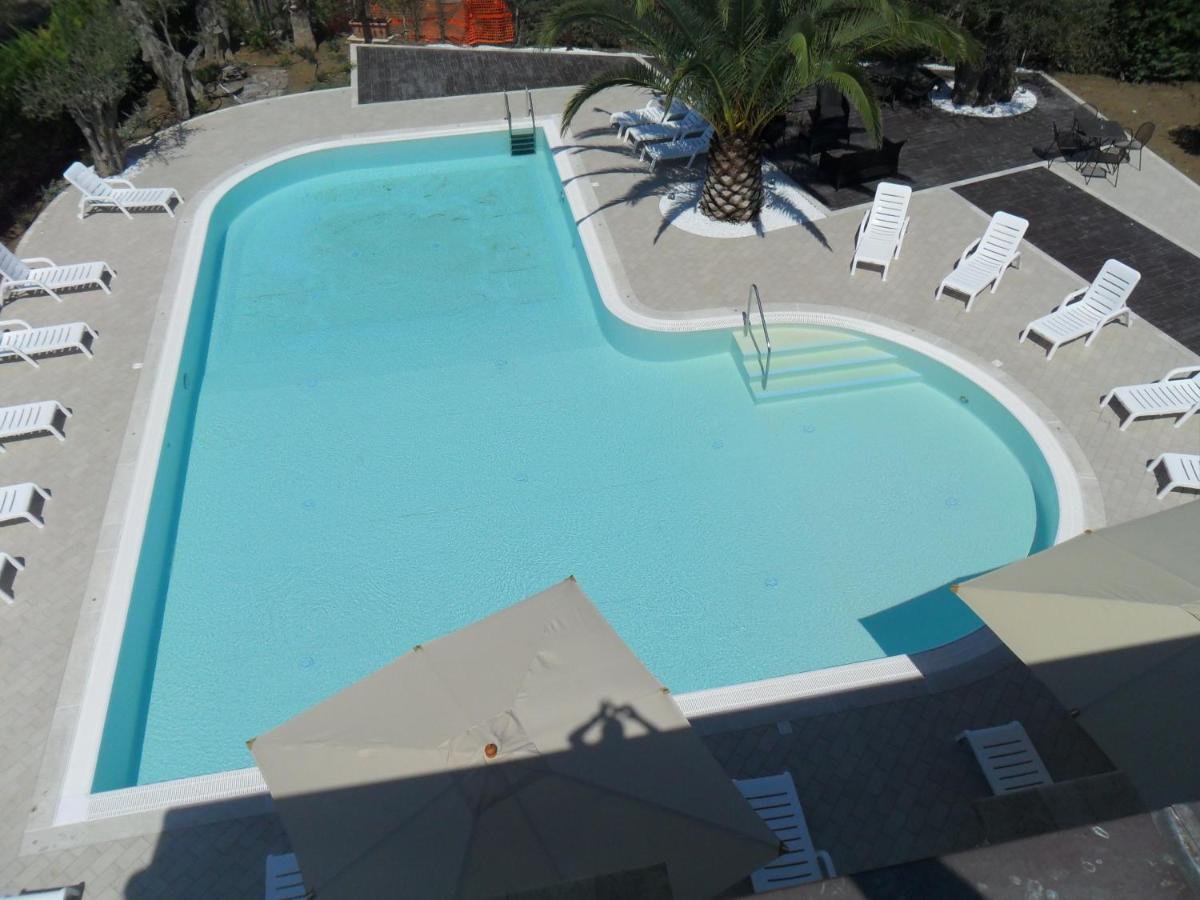 Hermes Hotel بوليكورو المظهر الخارجي الصورة